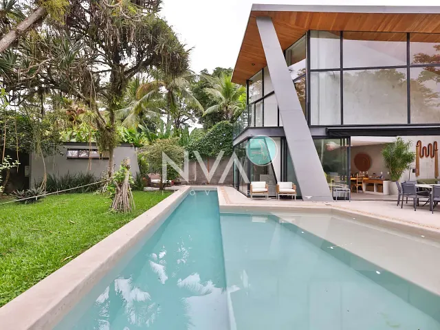 Casa com 530m² 6 quartos e 8 banheiros, à venda, no bairro Itanhangá em Rio de Janeiro