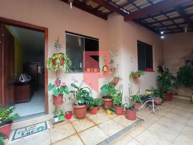 Casa com 90m² 2 quartos e 1 banheiro, à venda, no bairro Sevilha (1ª Seção) em Ribeirão das Neves