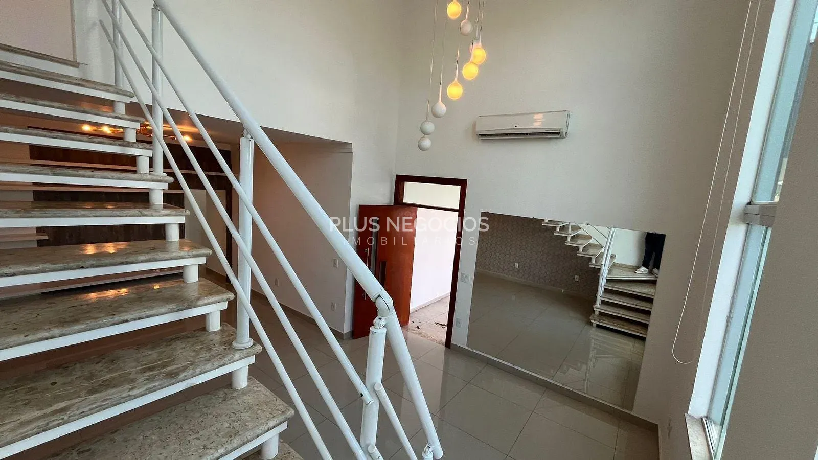 Casa, 3 quartos, 200 m² - Foto 1