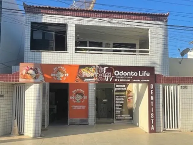 Casa 3 quartos e 1 banheiro, à venda, no bairro Centro em Petrolina