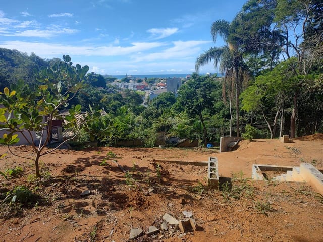 Terreno com 900m², à venda, no bairro Costazul em Rio das Ostras