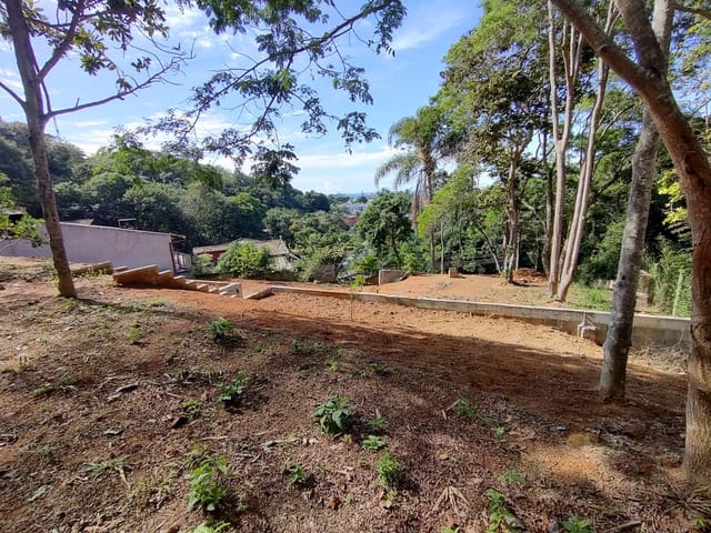 Terreno com 900m², à venda, no bairro Costazul em Rio das Ostras