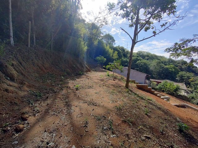 Terreno com 900m², à venda, no bairro Costazul em Rio das Ostras
