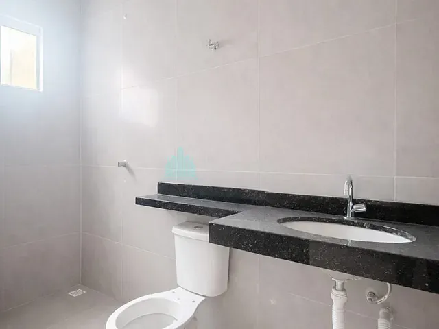 Casa 3 quartos e 2 banheiros, à venda, no bairro Loteamento Residencial Parque Imperial em Catalão