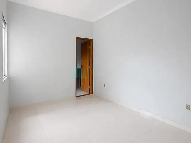 Casa 3 quartos e 2 banheiros, à venda, no bairro Loteamento Residencial Parque Imperial em Catalão