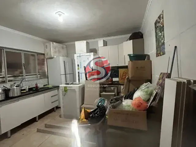 Casa com 333m² 9 quartos e 4 banheiros, à venda, no bairro Vila Portuguesa em São Paulo