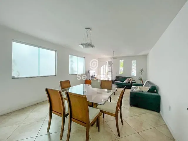 Casa com 180m² 4 quartos e 5 banheiros, para alugar, no bairro São Francisco em Niterói