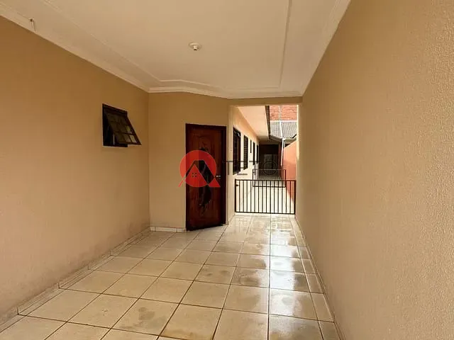 Casa 3 quartos e 3 banheiros, para alugar, no bairro Parque Residencial Cidade Nova em Maringá