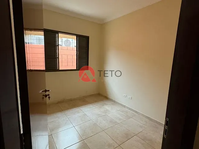 Casa 3 quartos e 3 banheiros, para alugar, no bairro Parque Residencial Cidade Nova em Maringá