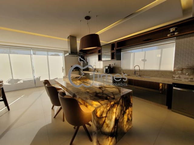 Casa com 360m² 3 quartos e 4 banheiros, à venda, no bairro Terras Alpha Residencial 1 em Senador Canedo