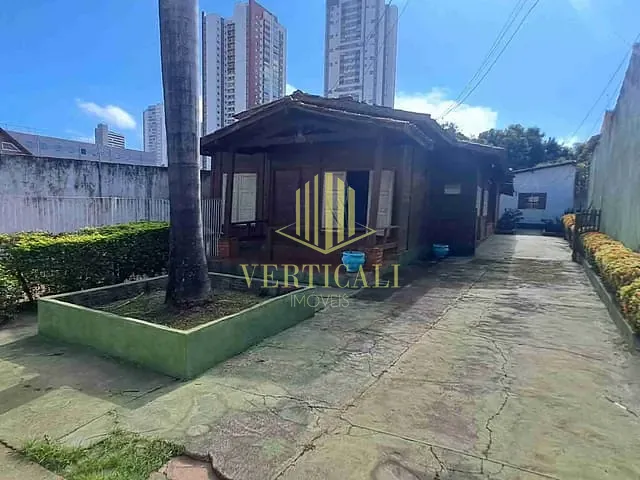 Casa 3 quartos e 2 banheiros, à venda, no bairro Jardim Cuiabá em Cuiabá