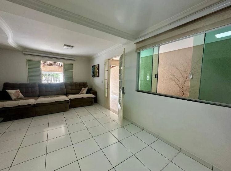 Casa à venda com 3 quartos, 176m² - Foto 3