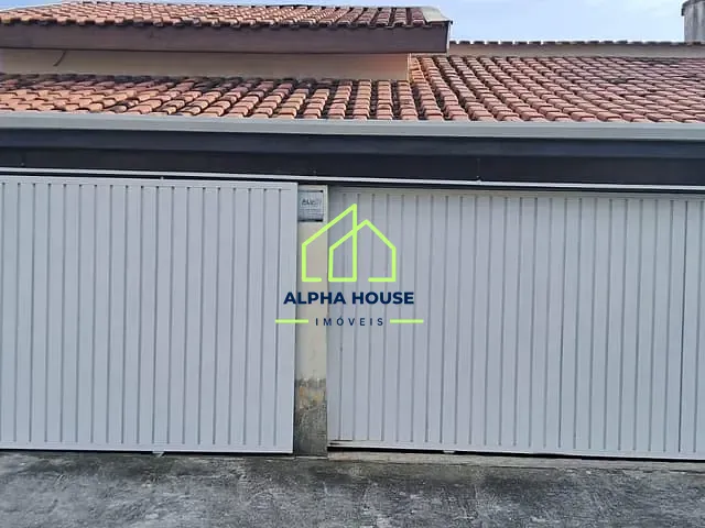 Casa com 300m² 3 quartos e 3 banheiros, à venda, no bairro Loteamento Residencial Carangola em Pindamonhangaba