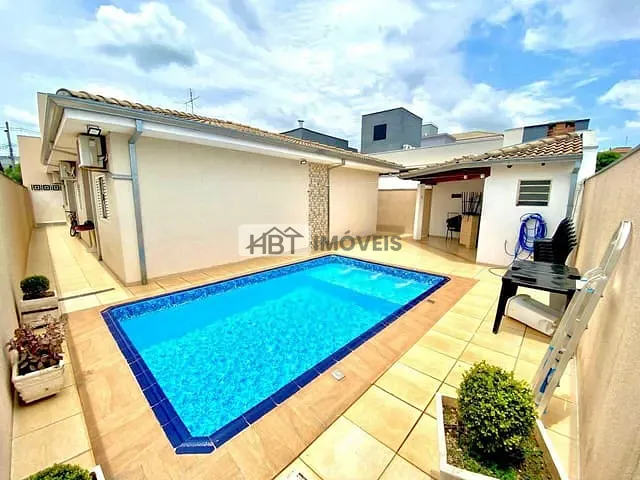 Casa 3 quartos e 5 banheiros, à venda, no bairro Quinta Ranieri em Bauru
