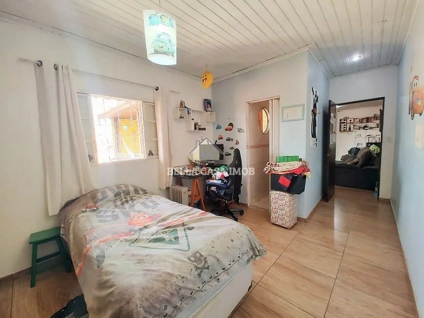 Casa à venda com 4 quartos, 361m² - Foto 12
