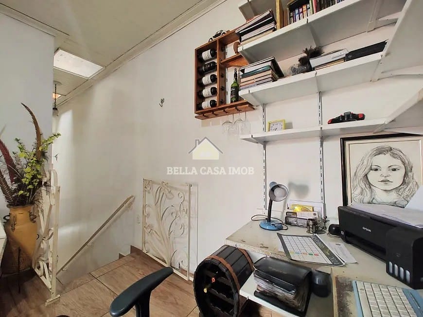 Casa à venda com 4 quartos, 361m² - Foto 4