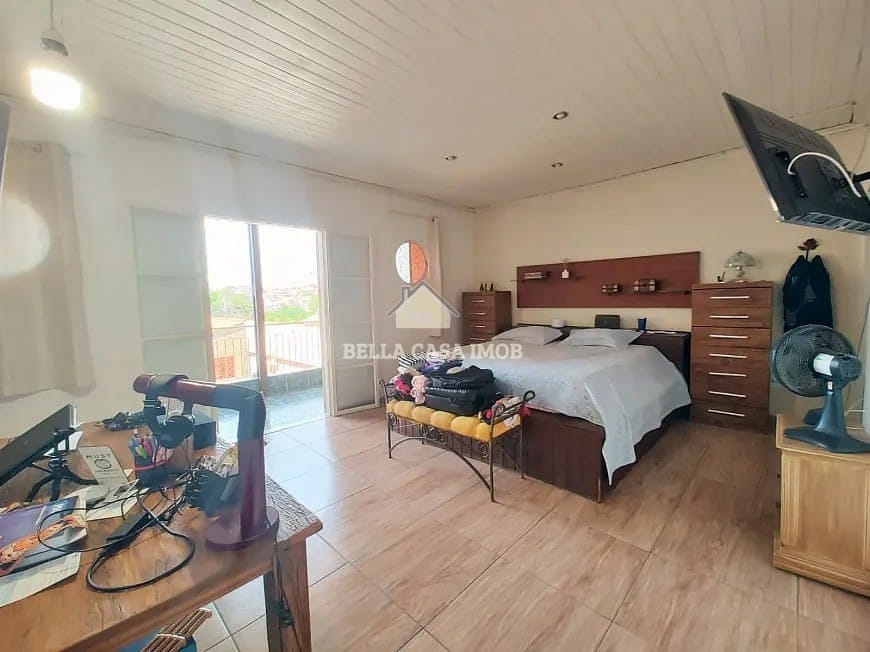 Casa à venda com 4 quartos, 361m² - Foto 8