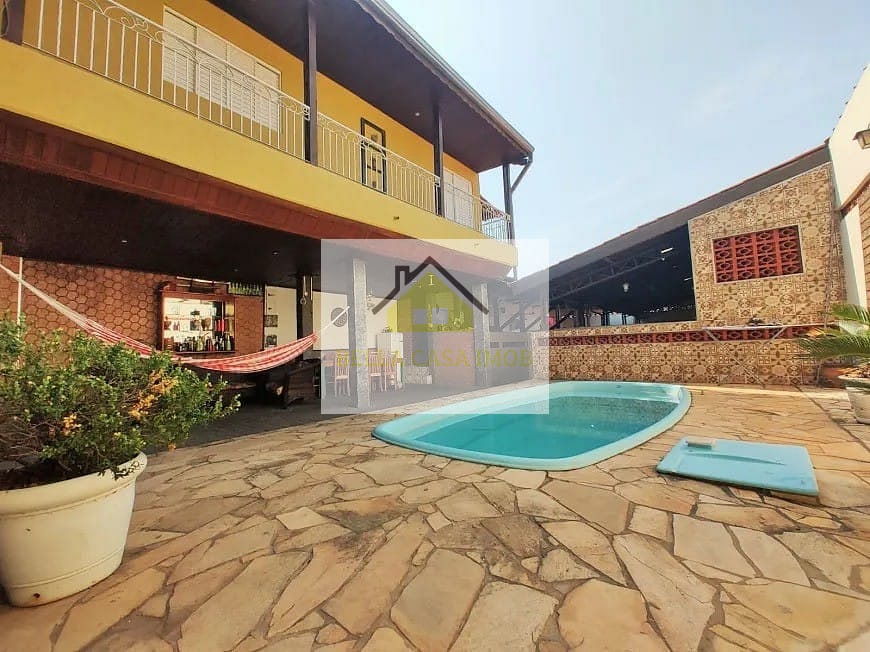 Casa à venda com 4 quartos, 361m² - Foto 18