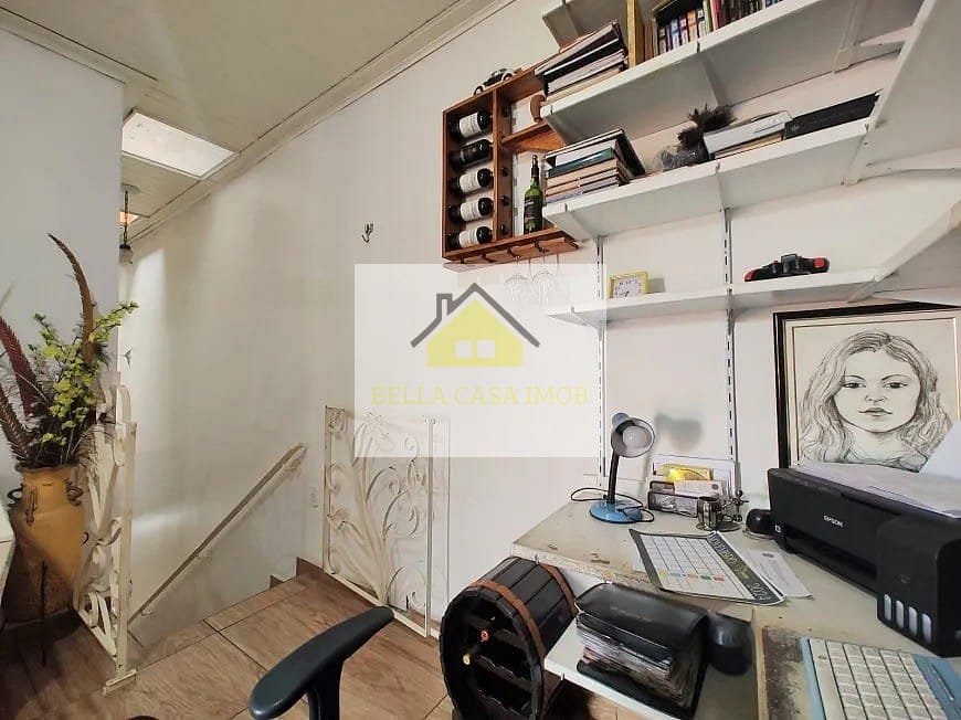 Casa à venda com 4 quartos, 361m² - Foto 4
