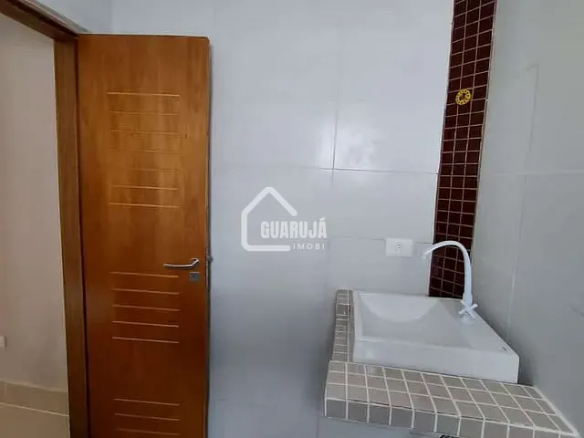 Casa com 40m² 1 quarto e 1 banheiro, à venda, no bairro Santa Cruz dos Navegantes em Guarujá