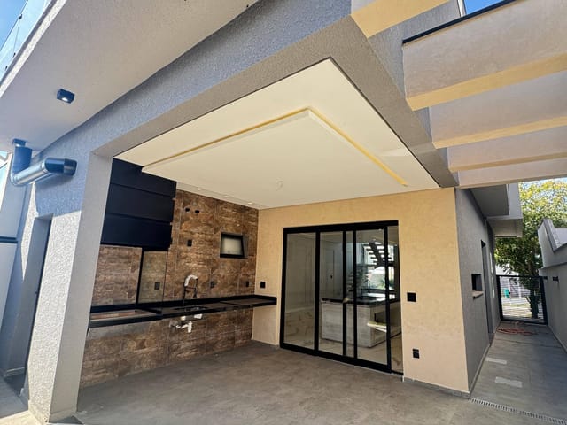 Casa 3 quartos e 4 banheiros, à venda, no bairro Vila Moraes em Mogi das Cruzes