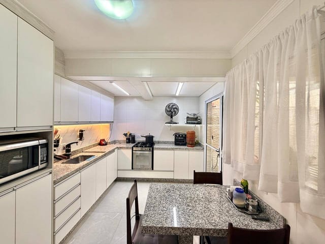 Casa 3 quartos e 3 banheiros, à venda, no bairro Vila Regente Feijó em São Paulo