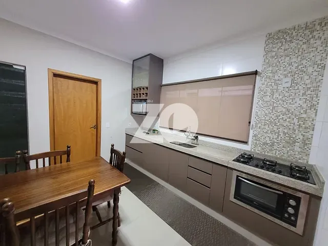 Casa com 440m² 3 quartos e 3 banheiros, à venda, no bairro Quinta Ranieri em Bauru