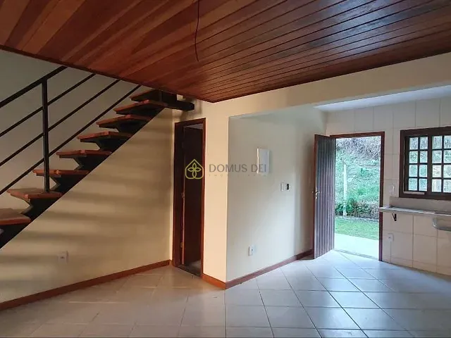 Casa com 199m² 2 quartos e 3 banheiros, à venda, no bairro Vila Benfica em Itatiaia