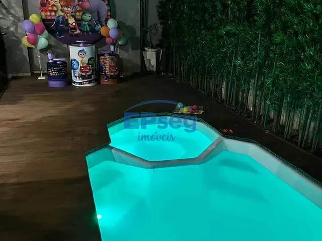 Casa com 193m² 3 quartos e 2 banheiros, à venda, no bairro Heimtal em Londrina