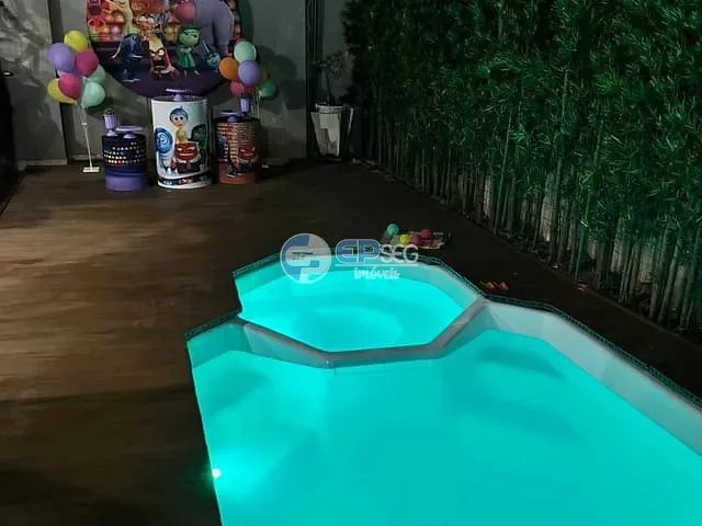 Casa com 193m² 3 quartos e 2 banheiros, à venda, no bairro Heimtal em Londrina