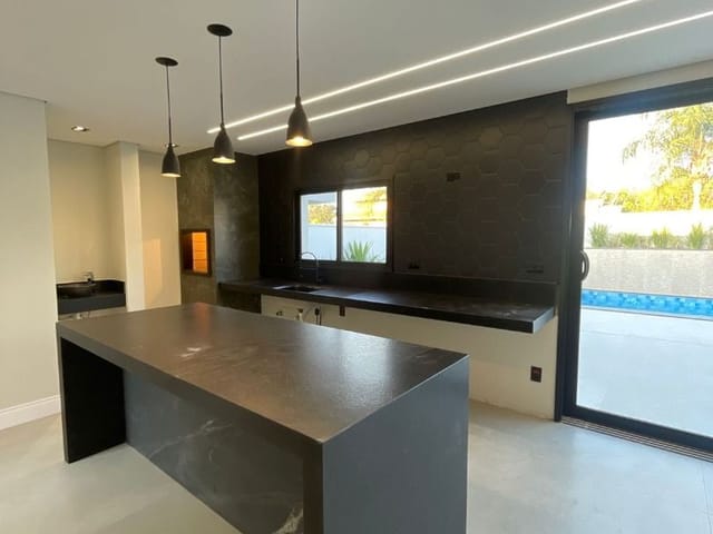 Casa com 480m² 4 quartos e 1 banheiro, à venda, no bairro Chácara Letônia em Americana