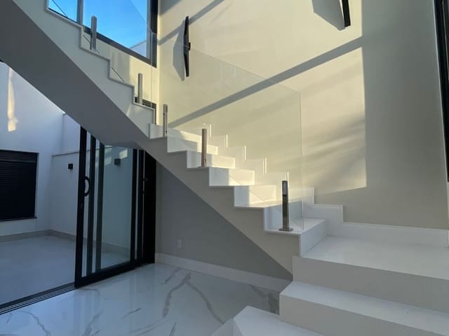 Casa com 480m² 4 quartos e 1 banheiro, à venda, no bairro Chácara Letônia em Americana