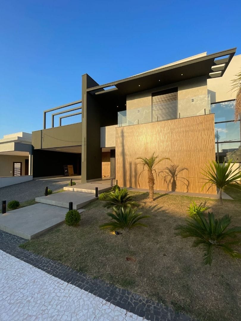Casa, 4 quartos, 304 m² - Foto 1