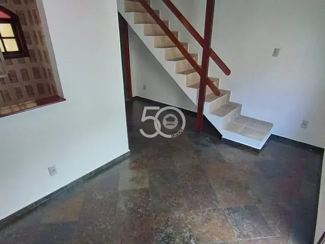 Casa com 60m² 2 quartos e 2 banheiros, para alugar, no bairro Tanque em Rio de Janeiro