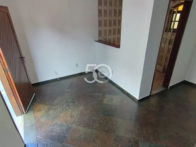 Casa com 60m² 2 quartos e 2 banheiros, para alugar, no bairro Tanque em Rio de Janeiro