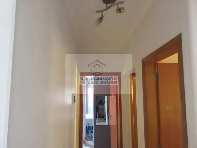 Casa com 200m² 2 quartos e 2 banheiros, à venda, no bairro Kasato Maro em Rolândia