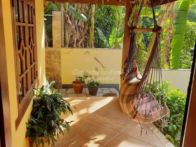 Casa com 765m² 3 quartos e 3 banheiros, à venda, no bairro Mirante da Ilha em Ilhabela