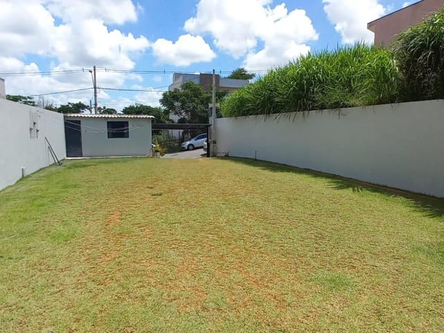 Casa com 250m² 1 quarto e 1 banheiro, à venda, no bairro Residencial Capivari em Louveira