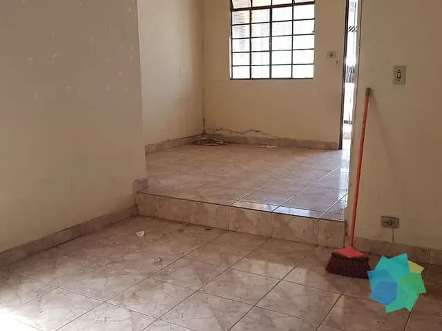 Casa com 424m² 3 quartos e 2 banheiros, à venda, no bairro Centro em Salto