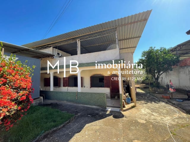 Casa 3 quartos e 2 banheiros, à venda, no bairro CENTRO em CATAGUASES