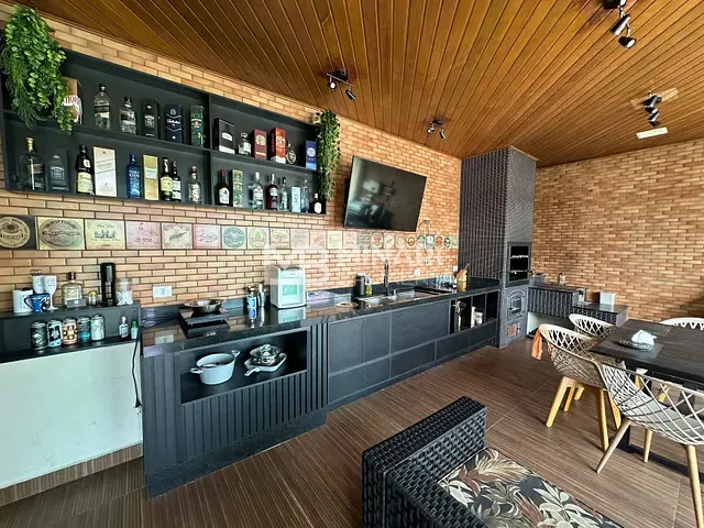 Casa 4 quartos e 7 banheiros, à venda, no bairro Alphaville em Santana de Parnaíba