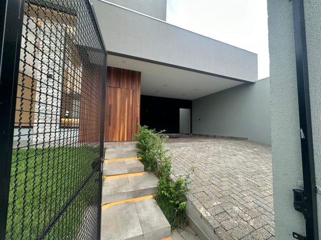 Foto do Casa - Casa nova, com três dormitórios  (sendo um suíte com closet)   e piscina, à venda, Jardim Tarobà, Londrina, PR | Grupo Mitral Imóveis