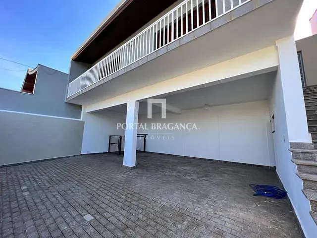 Casa com 312m² 3 quartos e 3 banheiros, à venda, no bairro Jardim América em Bragança Paulista