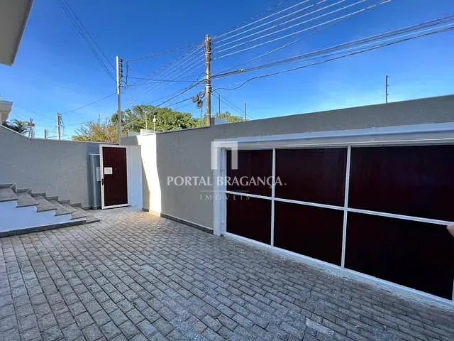 Casa com 312m² 3 quartos e 3 banheiros, à venda, no bairro Jardim América em Bragança Paulista
