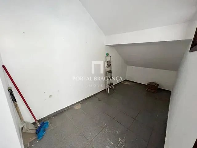 Casa com 312m² 3 quartos e 3 banheiros, à venda, no bairro Jardim América em Bragança Paulista