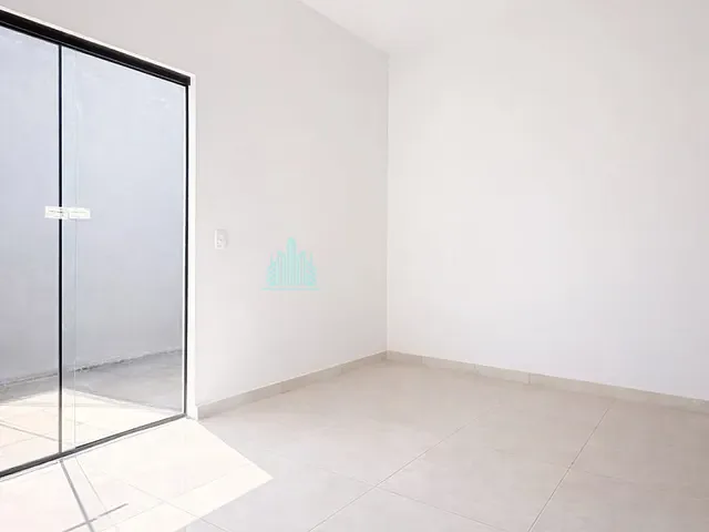 Casa 2 quartos e 1 banheiro, à venda, no bairro Jardim Paraíso em Catalão