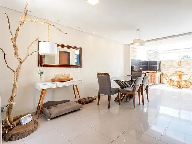 Casa com 100m² 2 quartos e 2 banheiros, à venda, no bairro Lindoia em Curitiba