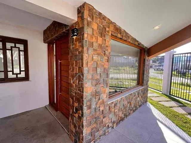 Casa 2 quartos e 2 banheiros, à venda, no bairro Laranjal em Pelotas