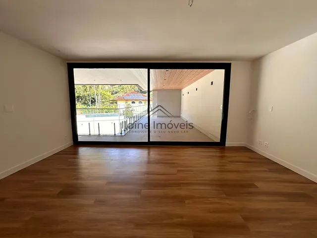 Casa com 670m² 5 quartos e 6 banheiros, à venda, no bairro Itanhangá em Rio de Janeiro