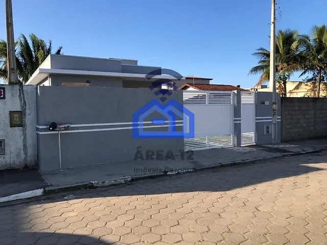Casa com 300m² 2 quartos e 1 banheiro, à venda, no bairro Jardim Tarumãs em Caraguatatuba